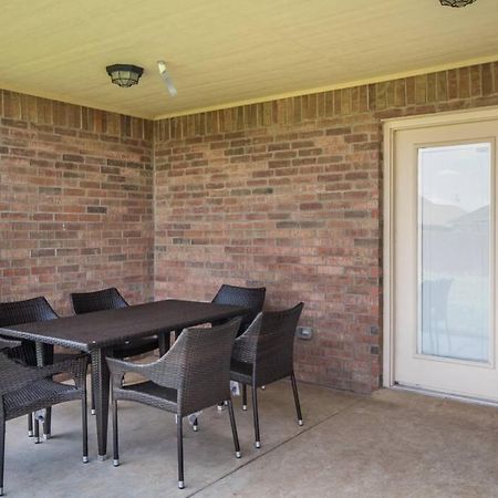Cheerful 3 Bedroom Home, King Bed, 10 Min From Palo Duro Canyon, Fireplace, Washer Dryer 외부 사진